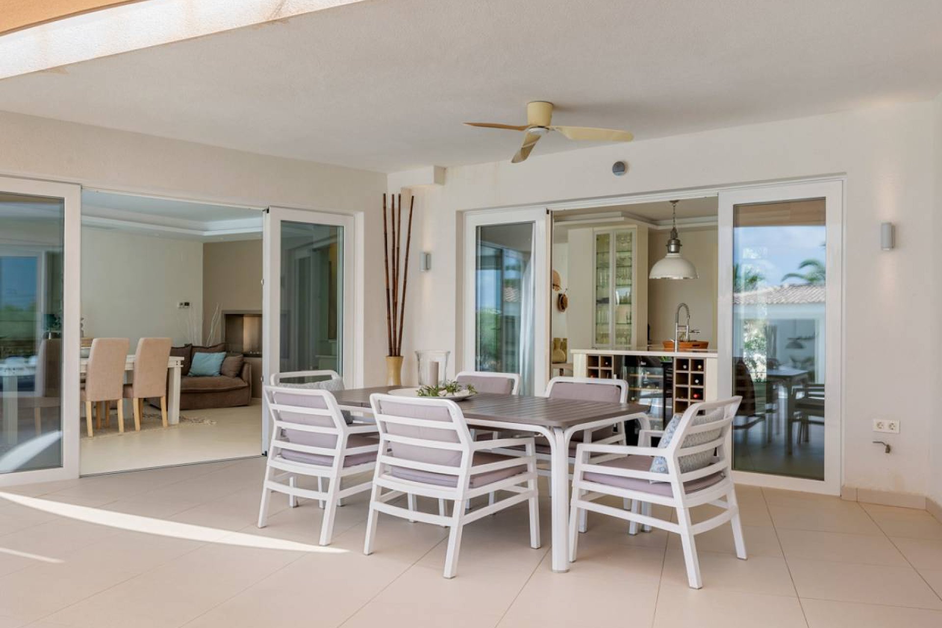 Villa de lujo totalmente renovada con vistas al mar, piscina y privacidad en Ciudad Quesada