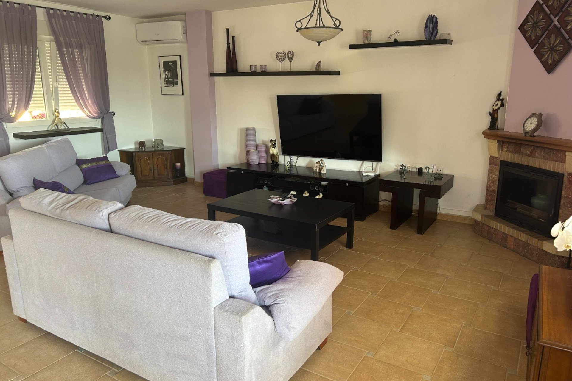 Villa en Algorfa con piscina privada, 3 dormitorios y un amplio jardín