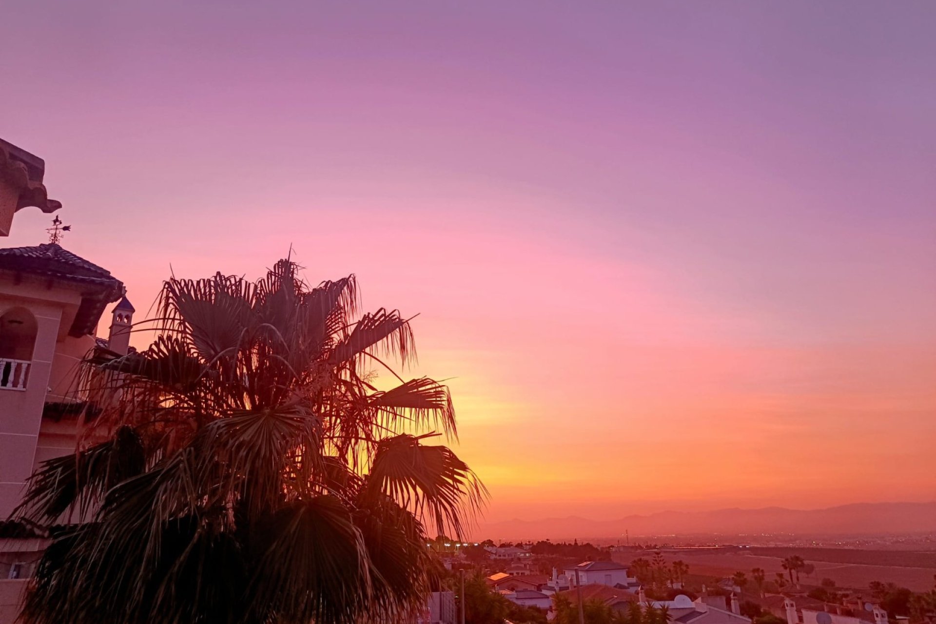 Villa en Algorfa con piscina privada, 3 dormitorios y un amplio jardín