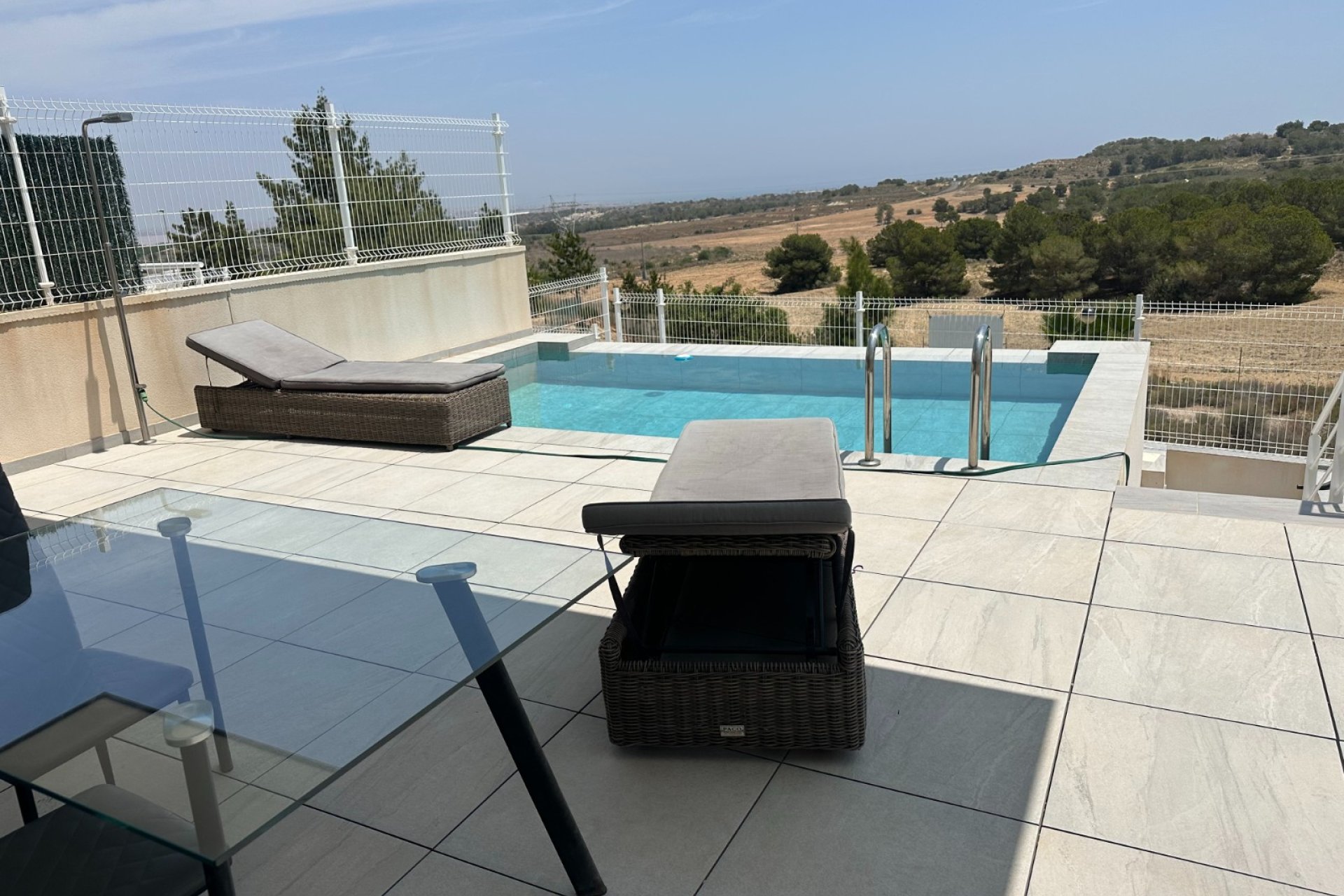 Villa en San Miguel de Salinas con piscina privada