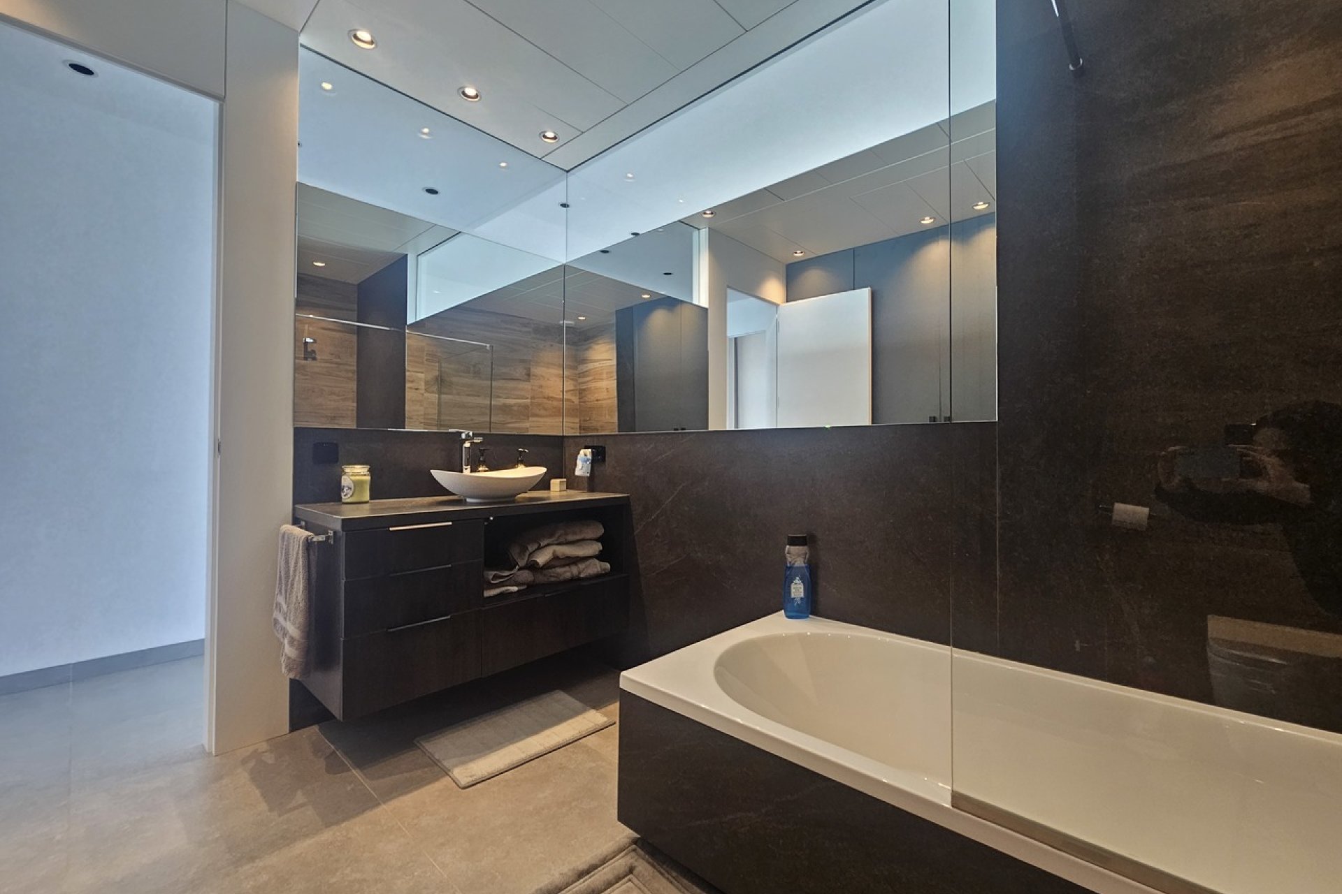 Villa exclusiva frente al mar en Cabo Roig con vistas panorámicas y piscina privada