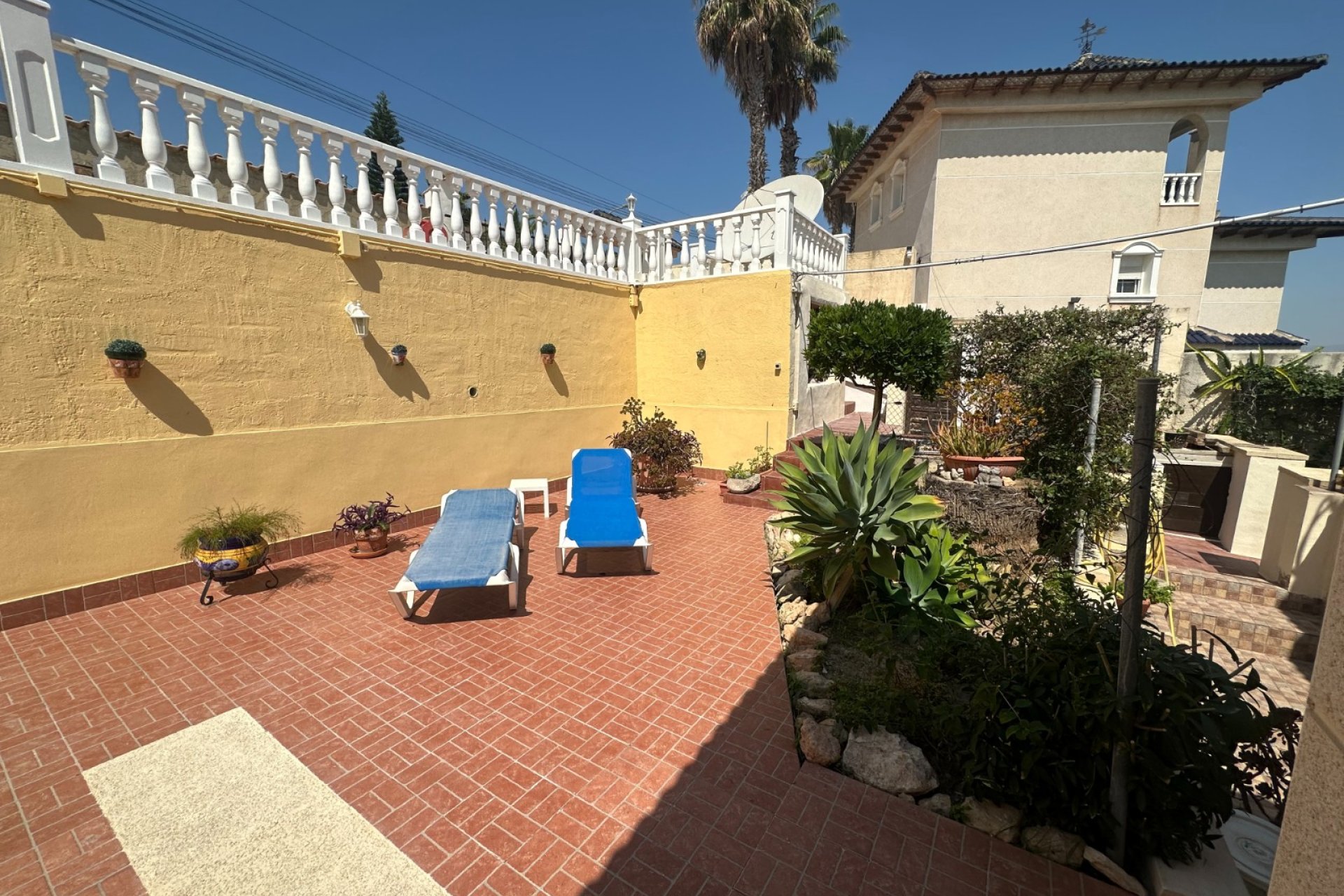  ﻿Villa in Algorfa met privézwembad, 3 slaapkamers en ruime tuin