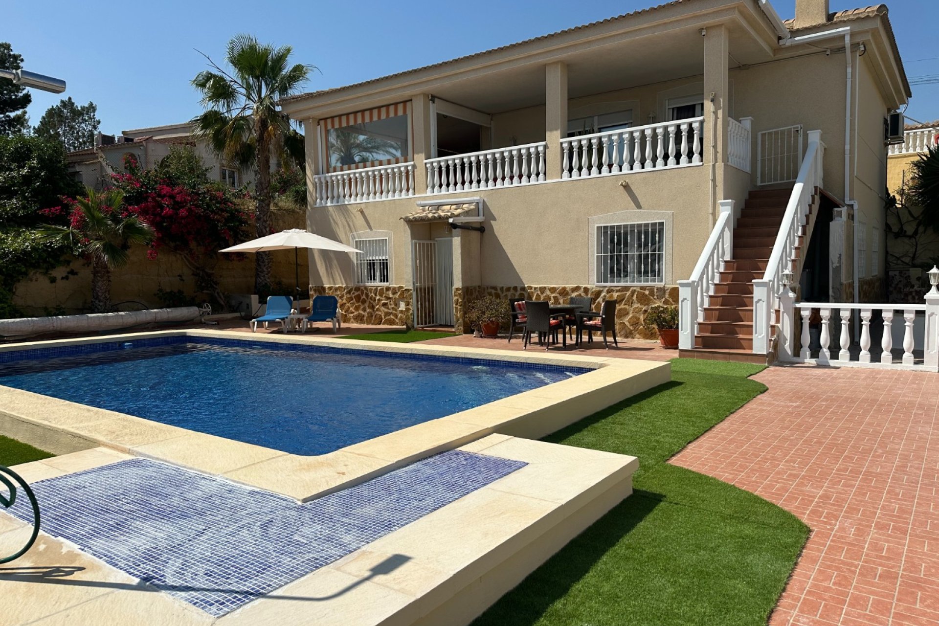 Villa in Algorfa with a private pool, 3 bedrooms, and a spacious garden