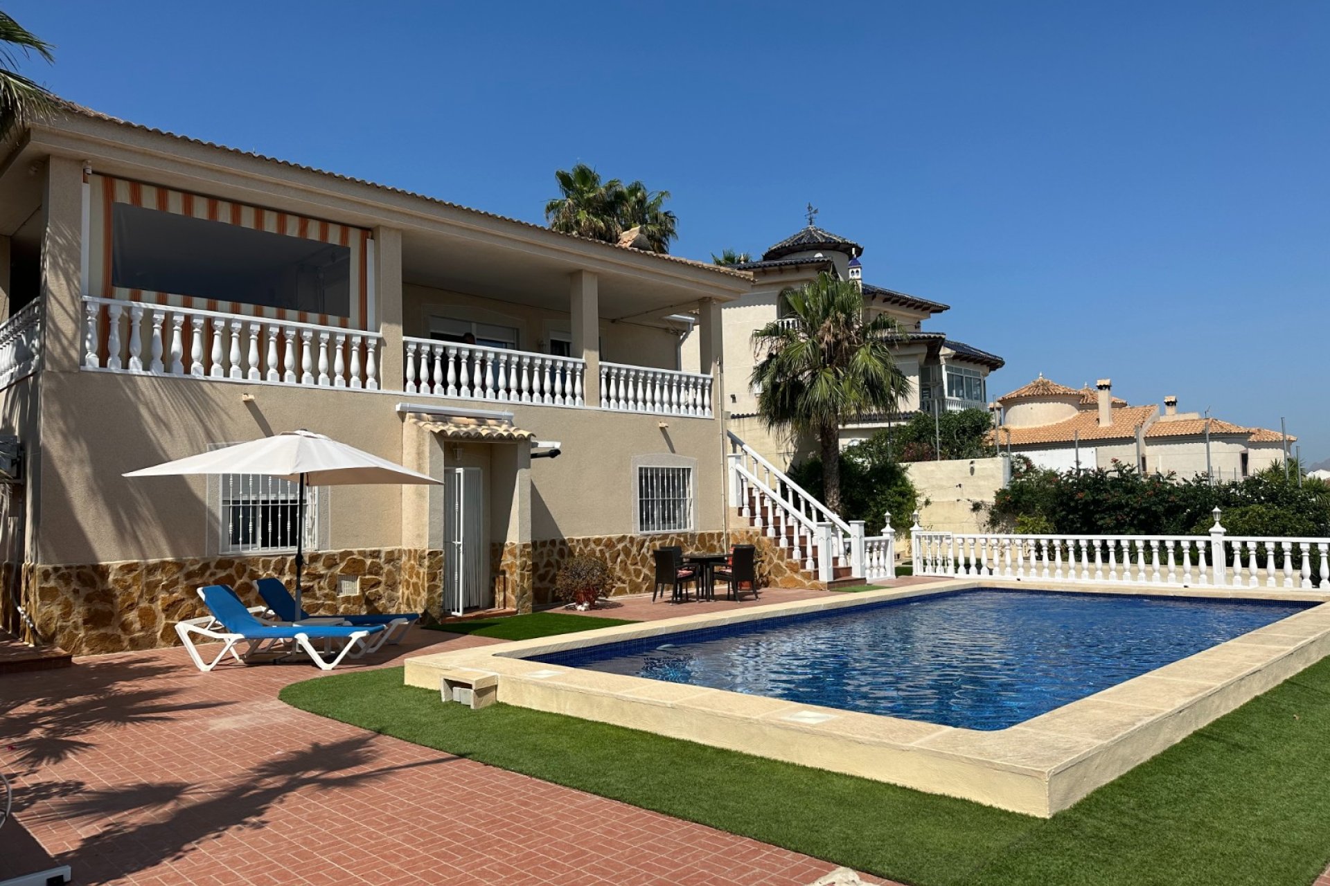 Villa in Algorfa with a private pool, 3 bedrooms, and a spacious garden