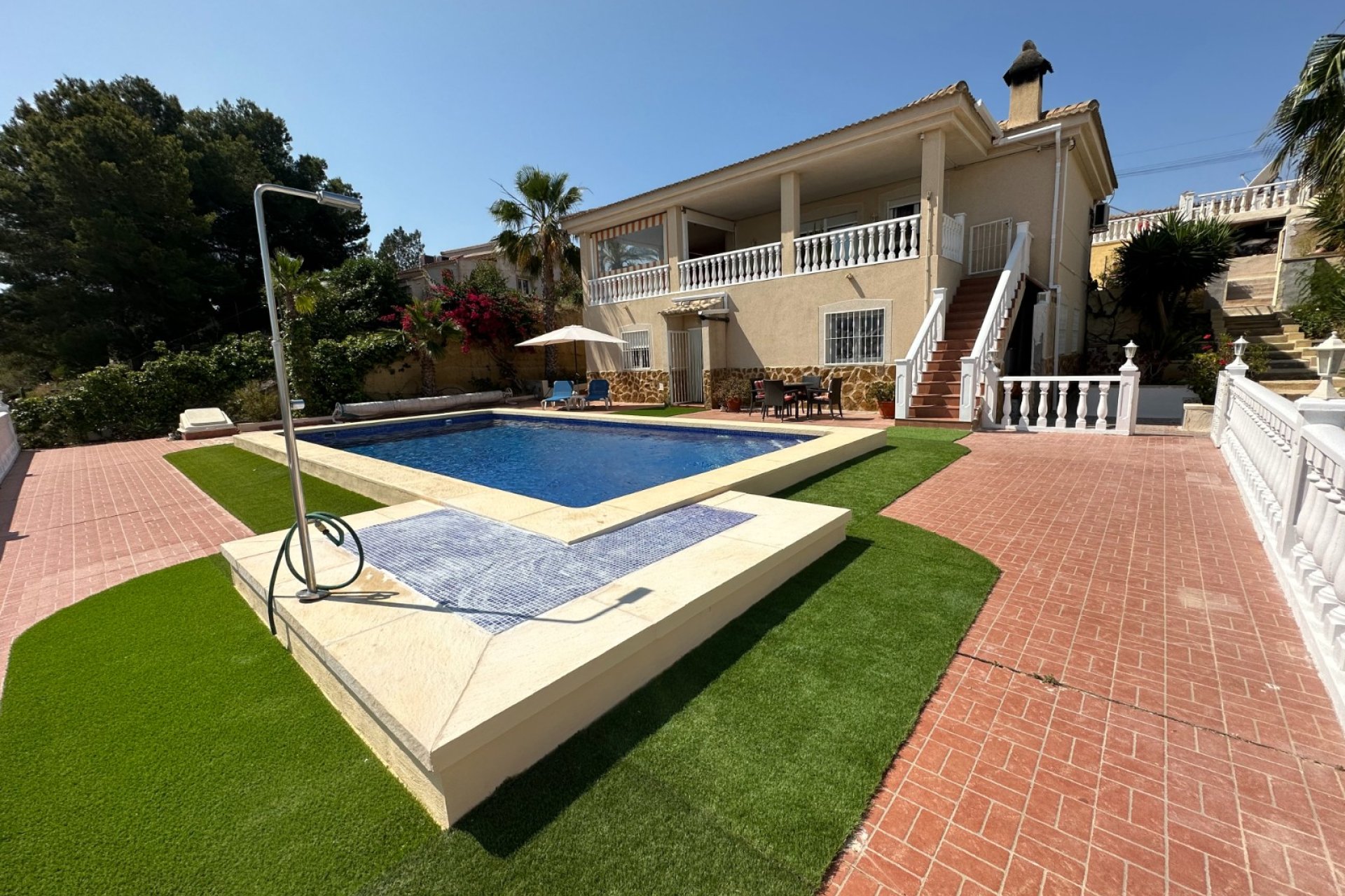 Villa in Algorfa with a private pool, 3 bedrooms, and a spacious garden