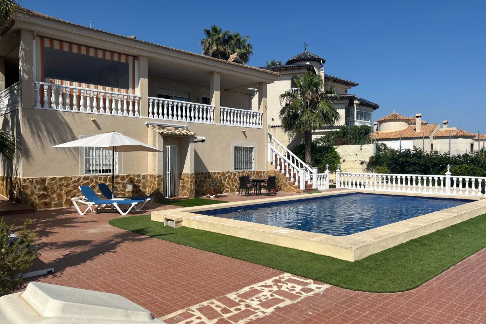 Villa in Algorfa with a private pool, 3 bedrooms, and a spacious garden