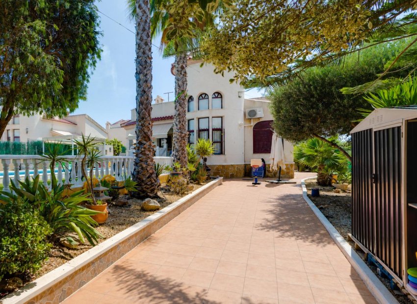 Villa independiente con piscina privada en San Fulgencio