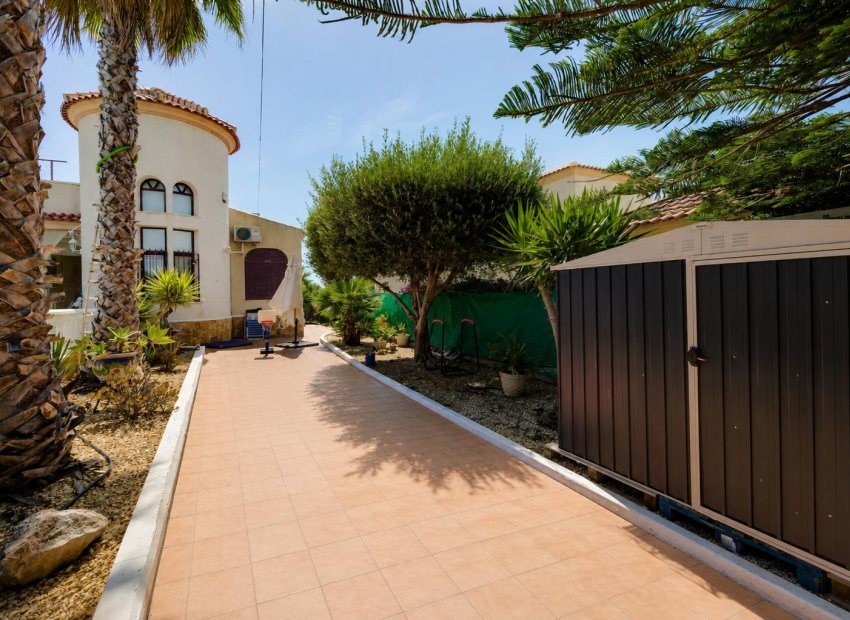 Villa independiente con piscina privada en San Fulgencio