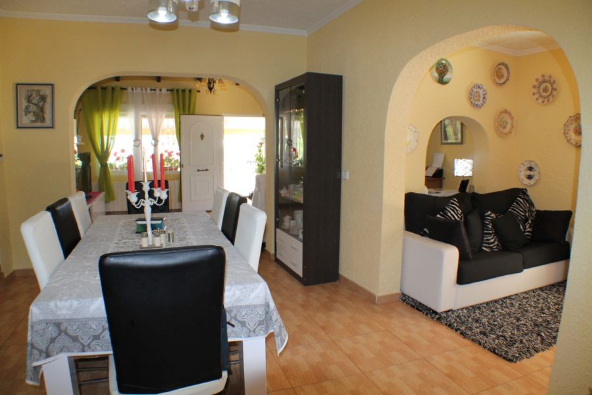 Villa independiente con piscina privada y jardín en la tranquila localidad de Alfaz del Pi, 3 dormitorios