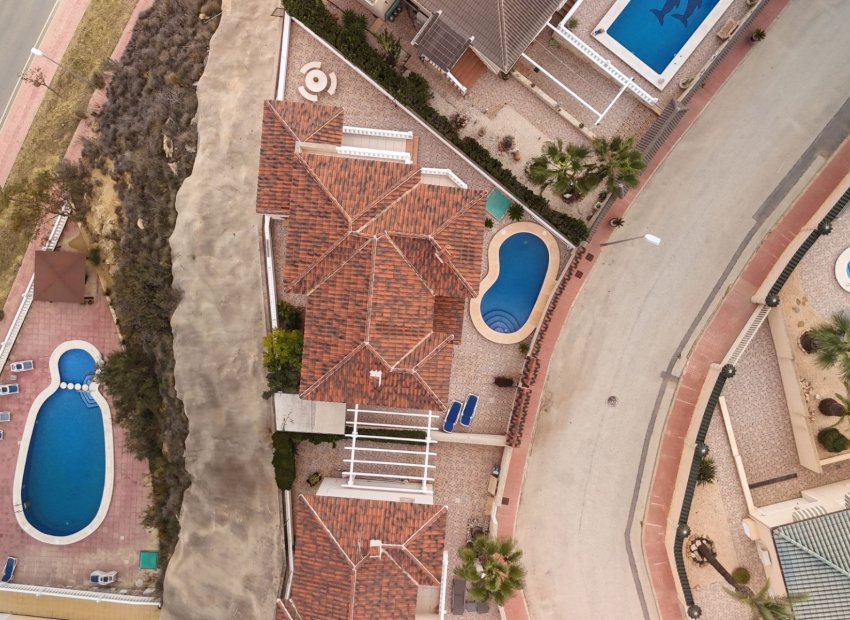 Villa Independiente con Piscina y Vistas en Venta en Benimar II, Rojales