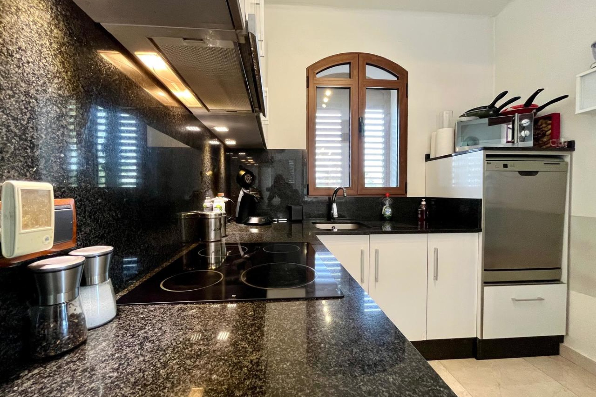 Villa independiente en Villamartín con piscina, vistas al campo de golf y 4 dormitorios