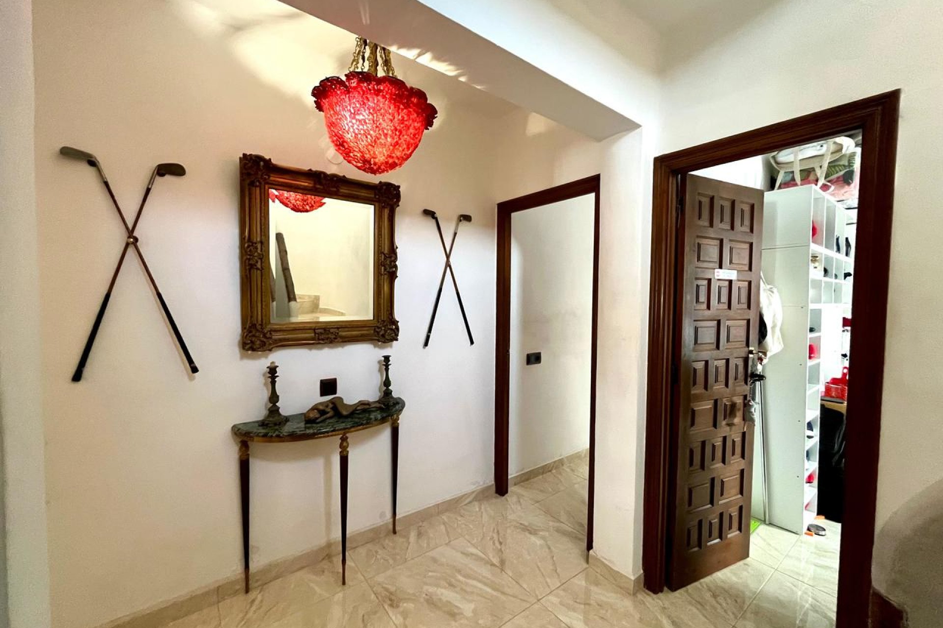 Villa independiente en Villamartín con piscina, vistas al campo de golf y 4 dormitorios