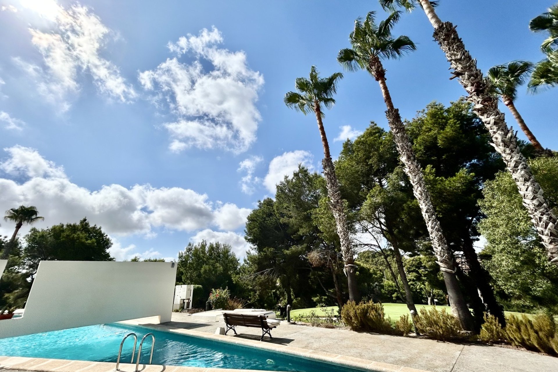 Villa junto al campo de golf en Villamartín