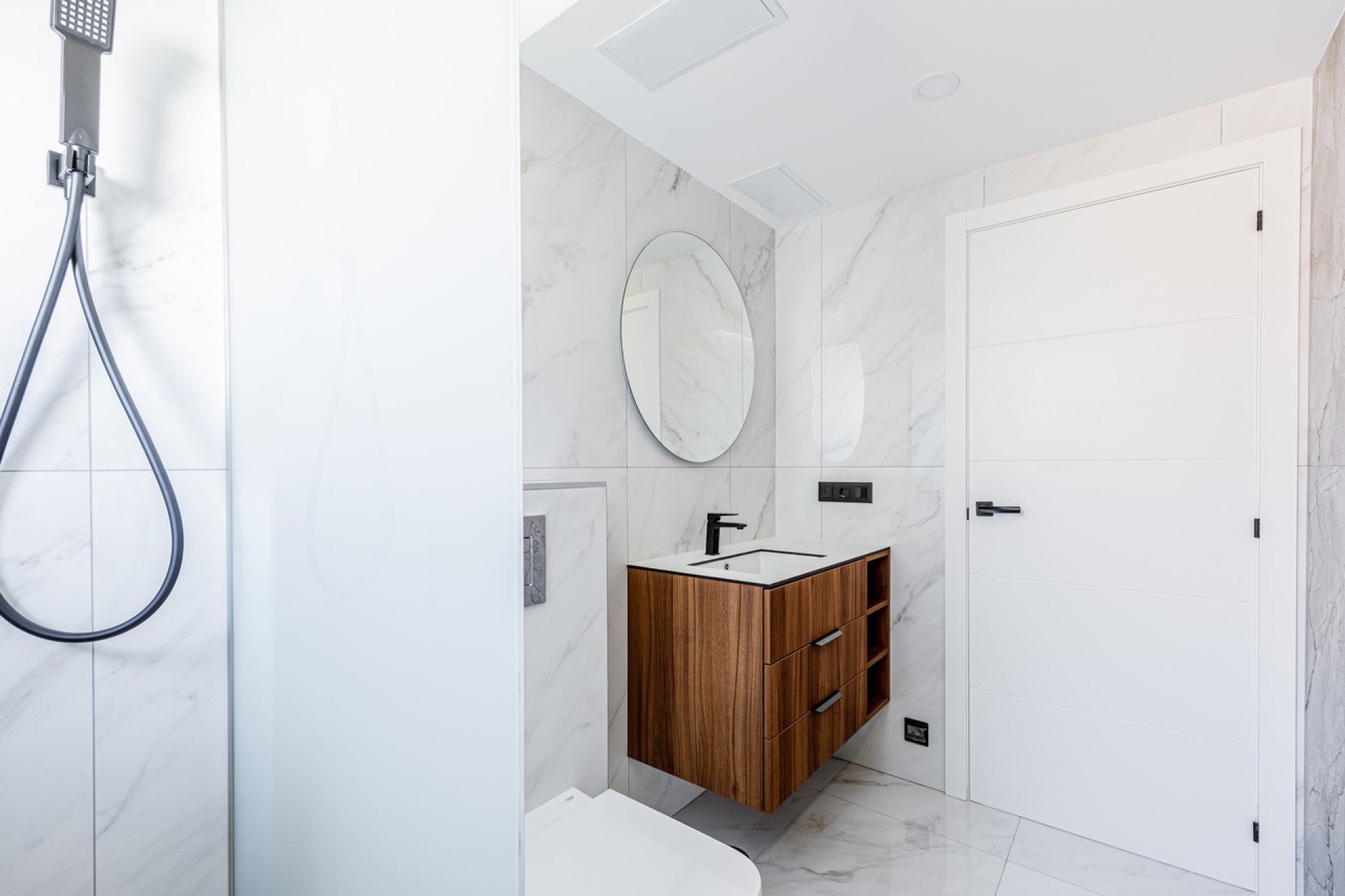 Villa moderna con piscina privada en Ciudad Quesada, cerca del campo de golf