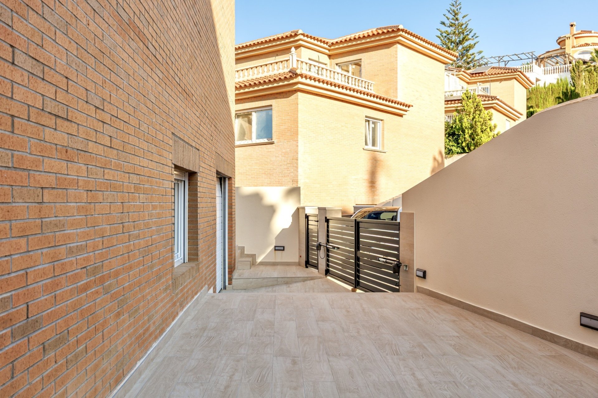 Villa moderna con piscina privada en Ciudad Quesada, cerca del campo de golf