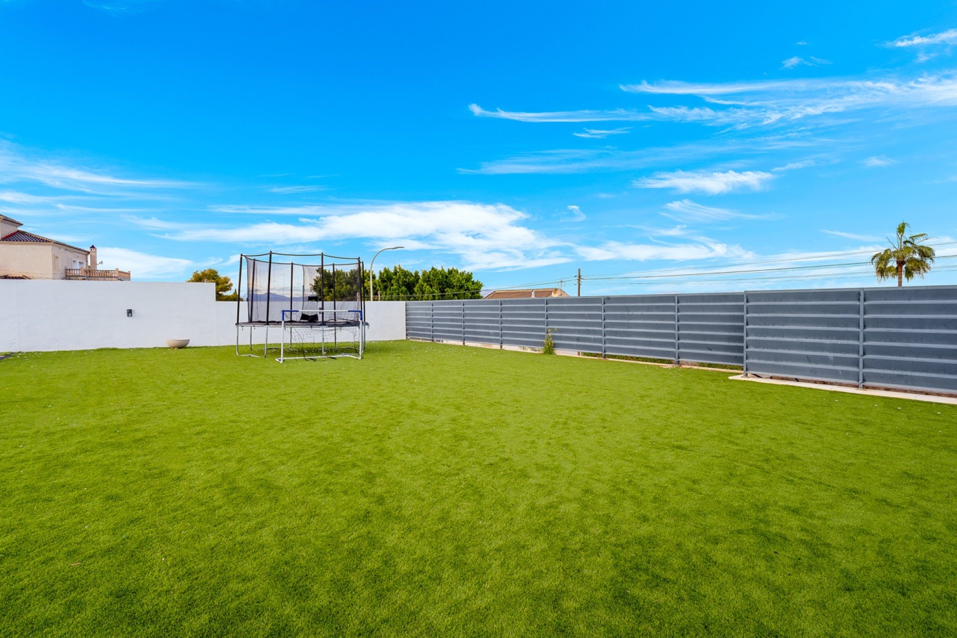 Villa moderna con piscina privada, vistas y acabados de lujo en Algorfa, Alicante