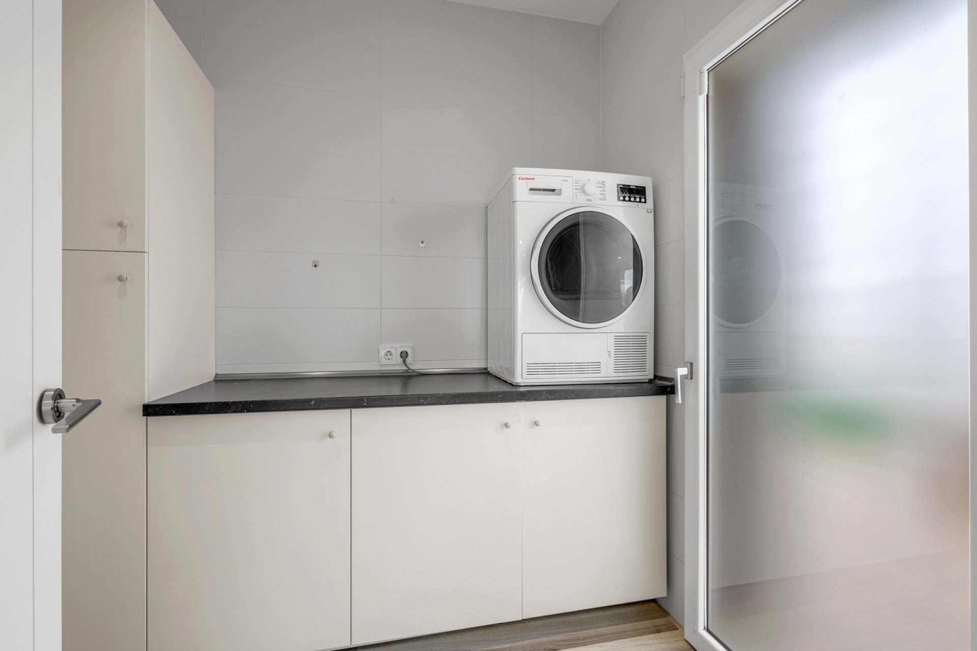 Villa moderna con piscina privada, vistas y acabados de lujo en Algorfa, Alicante