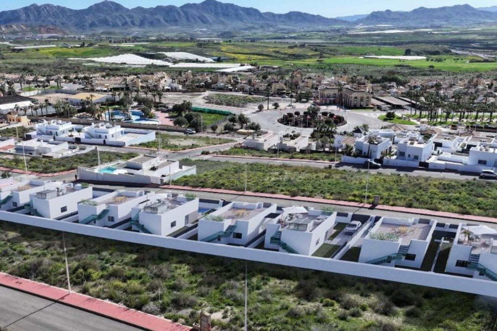 Villa moderna de 3 dormitorios con vistas a la ciudad en Mazarrón, cerca del campo de golf