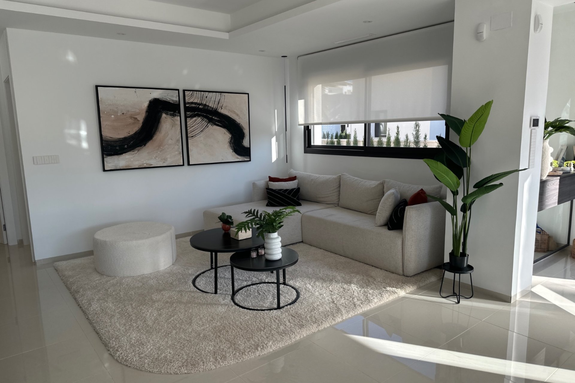 Villa moderna de una sola planta con piscina privada y solárium en Ciudad Quesada