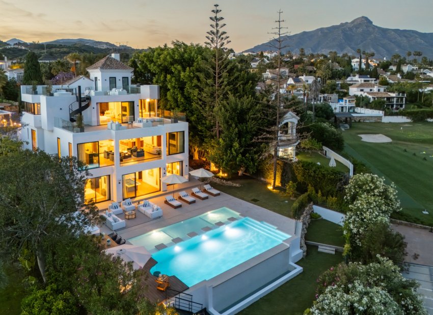 Villa - New Build -
            Marbella - HS-79242
