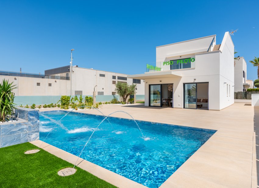 Villa - Nieuwbouw Woningen -
            Dehesa De Campoamor - HB-15224