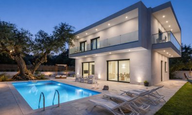 Villa - Obra nueva - Estepona -
                Estepona