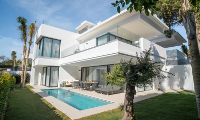 Villa - Obra nueva - Marbella - Marbella