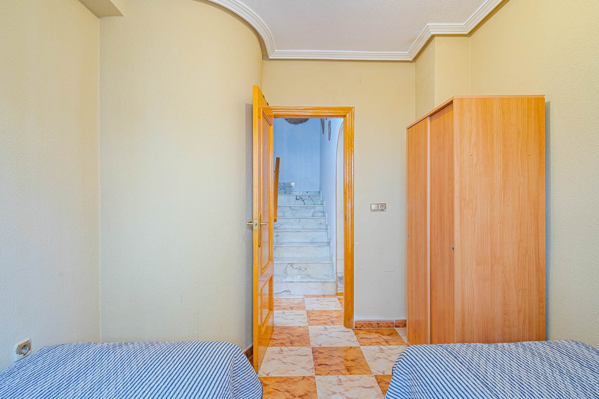 Villa quatro con solárium y piscina en Lomas de Cabo Roig