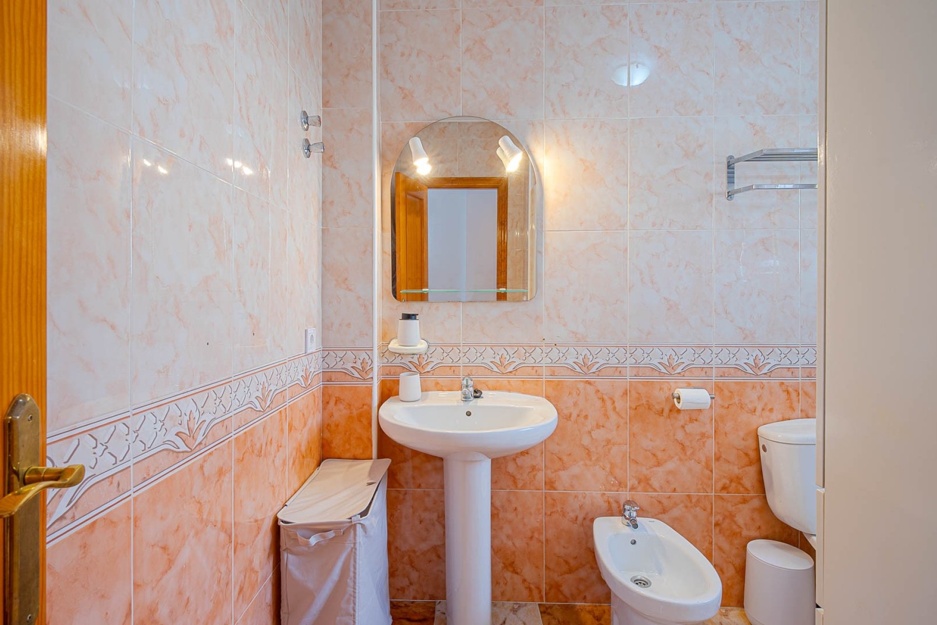 Villa quatro con solárium y piscina en Lomas de Cabo Roig