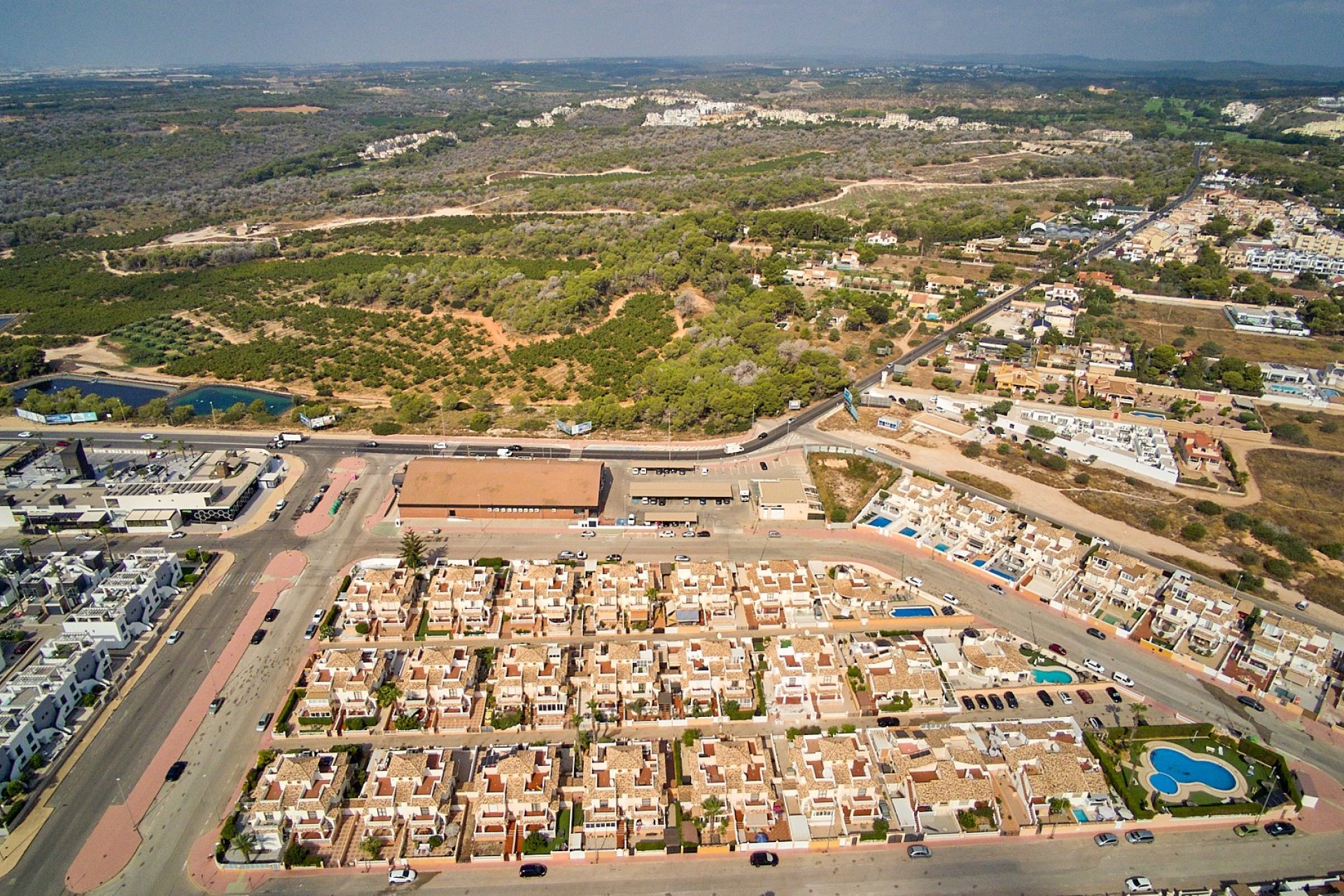Villa quatro con solárium y piscina en Lomas de Cabo Roig