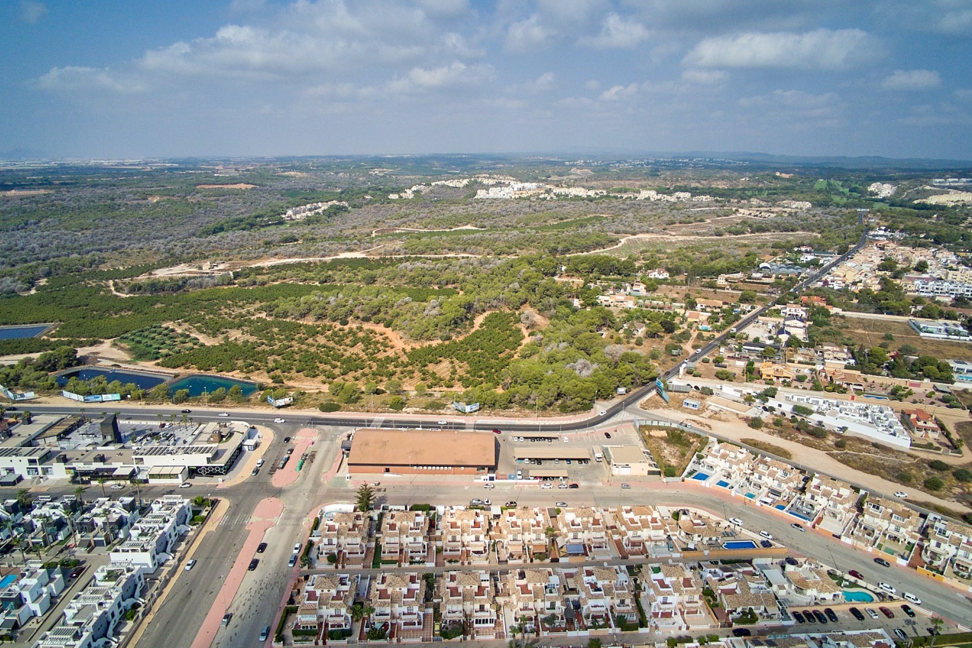 Villa quatro con solárium y piscina en Lomas de Cabo Roig