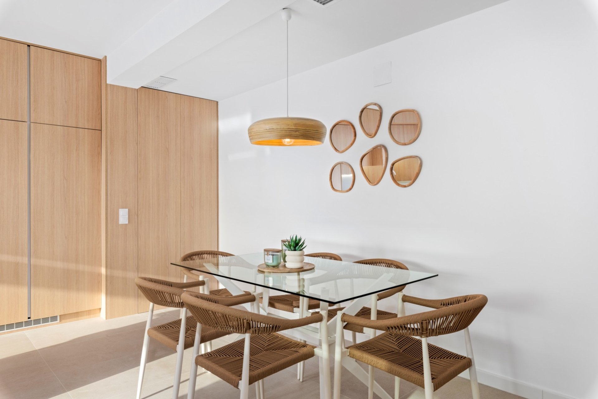 Villa reformada con piscina privada y jardín en Torrevieja, Costa Blanca