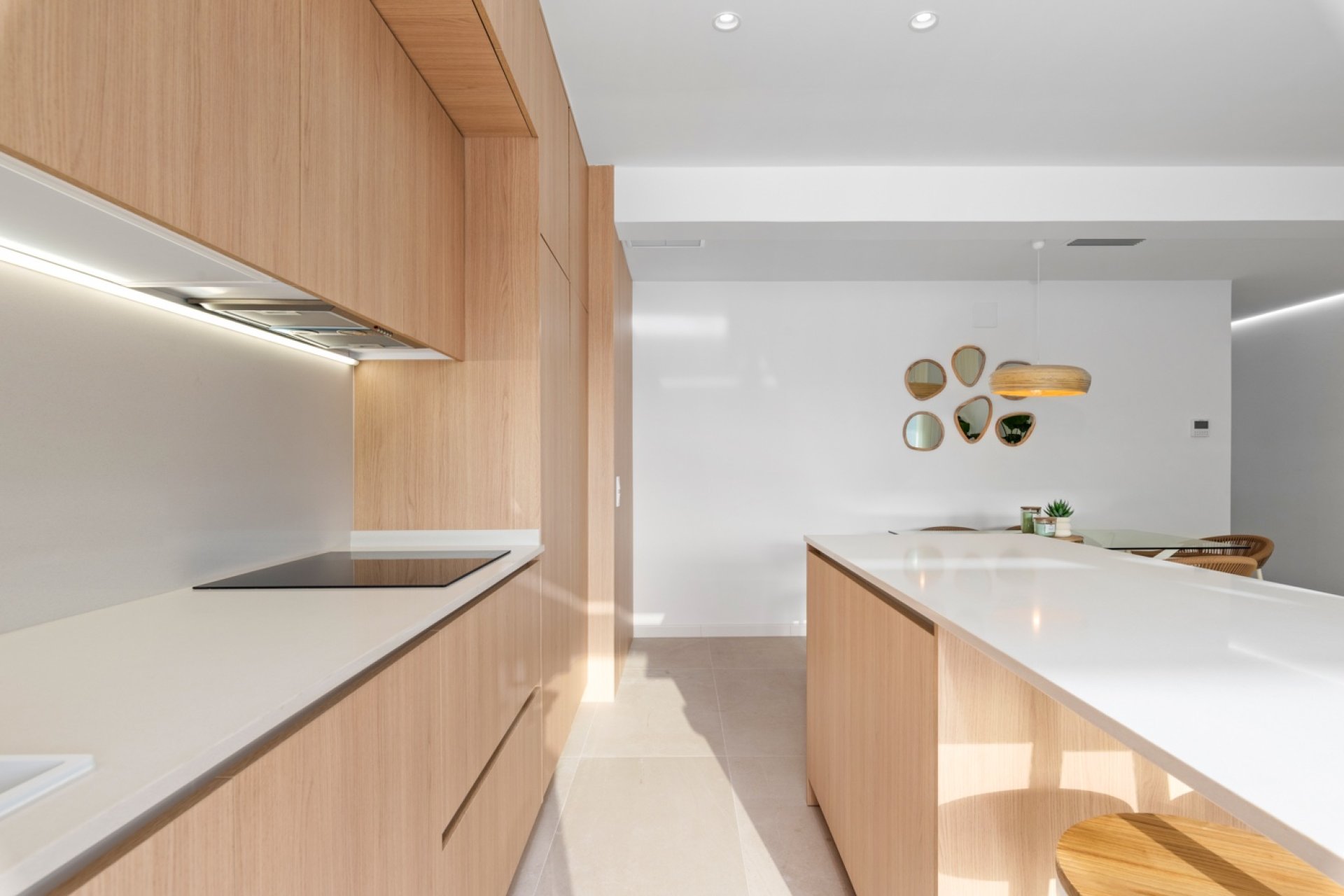 Villa reformada con piscina privada y jardín en Torrevieja, Costa Blanca