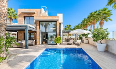 Villa - Resale - Cabo Roig -
                Cabo Roig