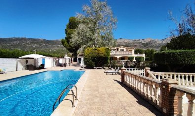 Villa - Resale - Gaianes -
                Gaianes