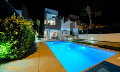 Villa - Resale - Guardamar del Segura - El Raso