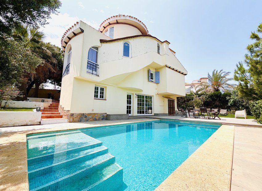 Villa - Resale -
            Orihuela Costa - CO-76982