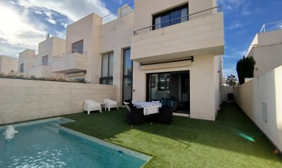 Villa - Resale - Orihuela Costa -
                Los Dolses