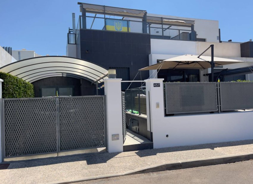 Villa - Resale -
            Orihuela Costa - MM-58319