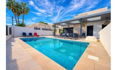 Villa - Resale - Torrevieja - Los Balcones