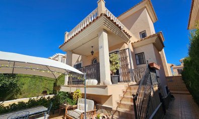 Villa - Resale - Torrevieja -
                Royal Park