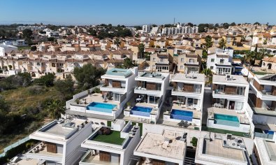 Villa - Resale - Villamartin -
                Villamartin