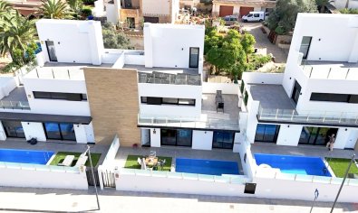 Villa - Resale - Villamartín -
                Villamartin