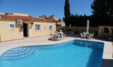 Villa - Reventa - Alfas del Pí -
                Urbanizaciones