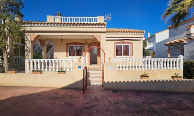 Villa - Reventa - Algorfa -
                Montemar