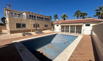 Villa - Reventa - Ciudad Quesada -
                town