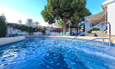 Villa - Reventa - Orihuela Costa -
                Cabo Roig *