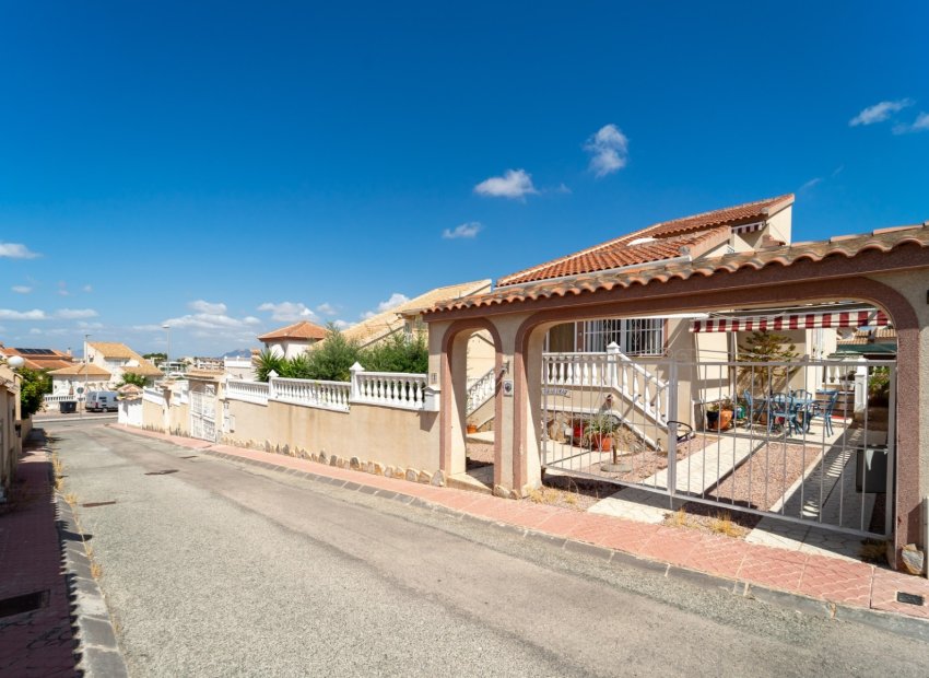 Villa - Reventa -
            Rojales - CP22172