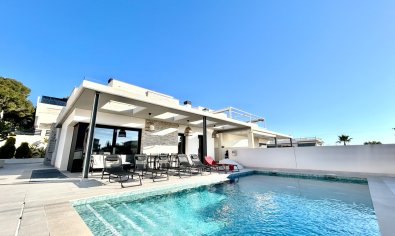 Villa - Reventa - Torrevieja -
                Los Balcones