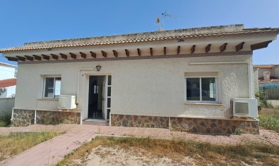 Villa - Reventa - Villamartín -
                Villamartin
